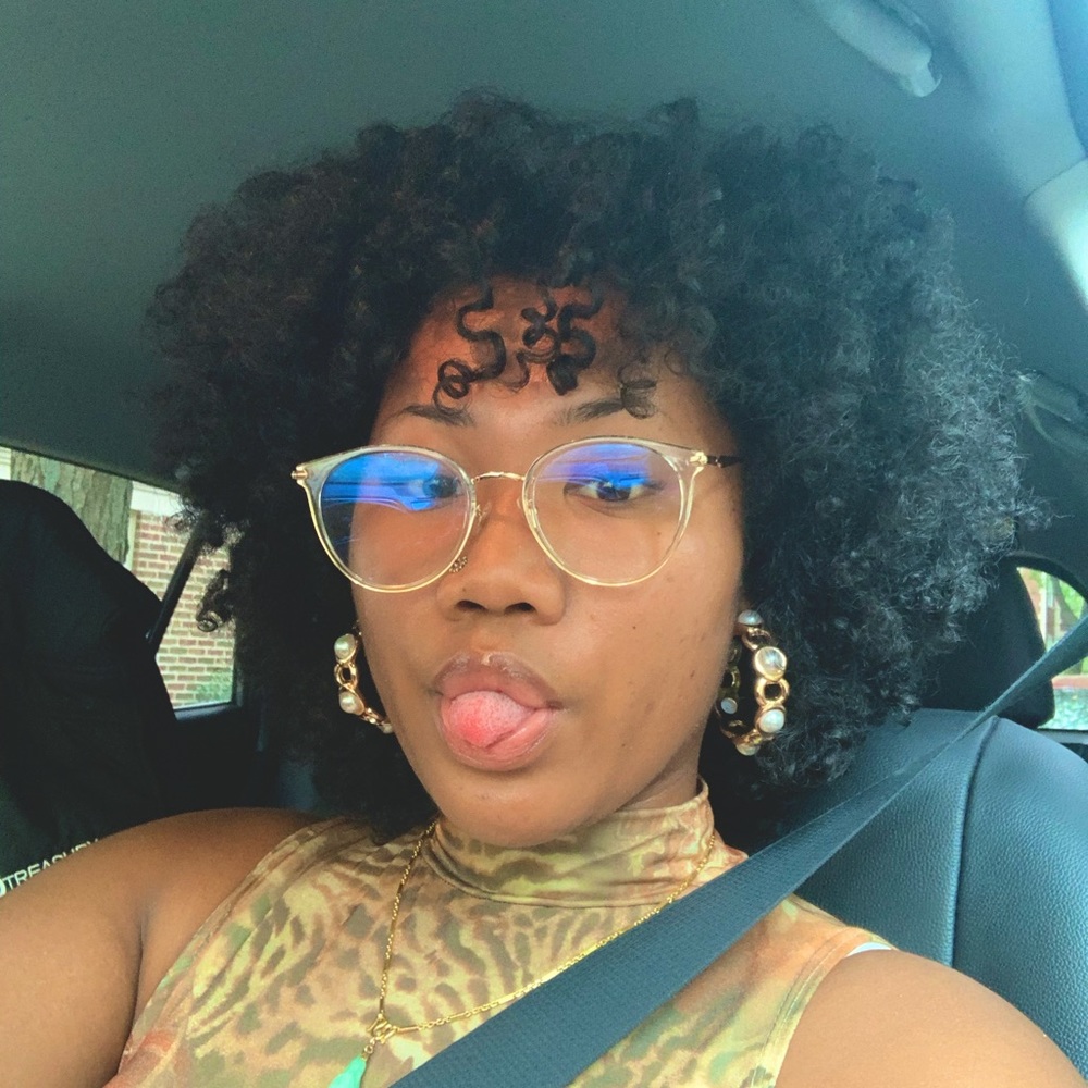 Meet your Posher, Ashlie